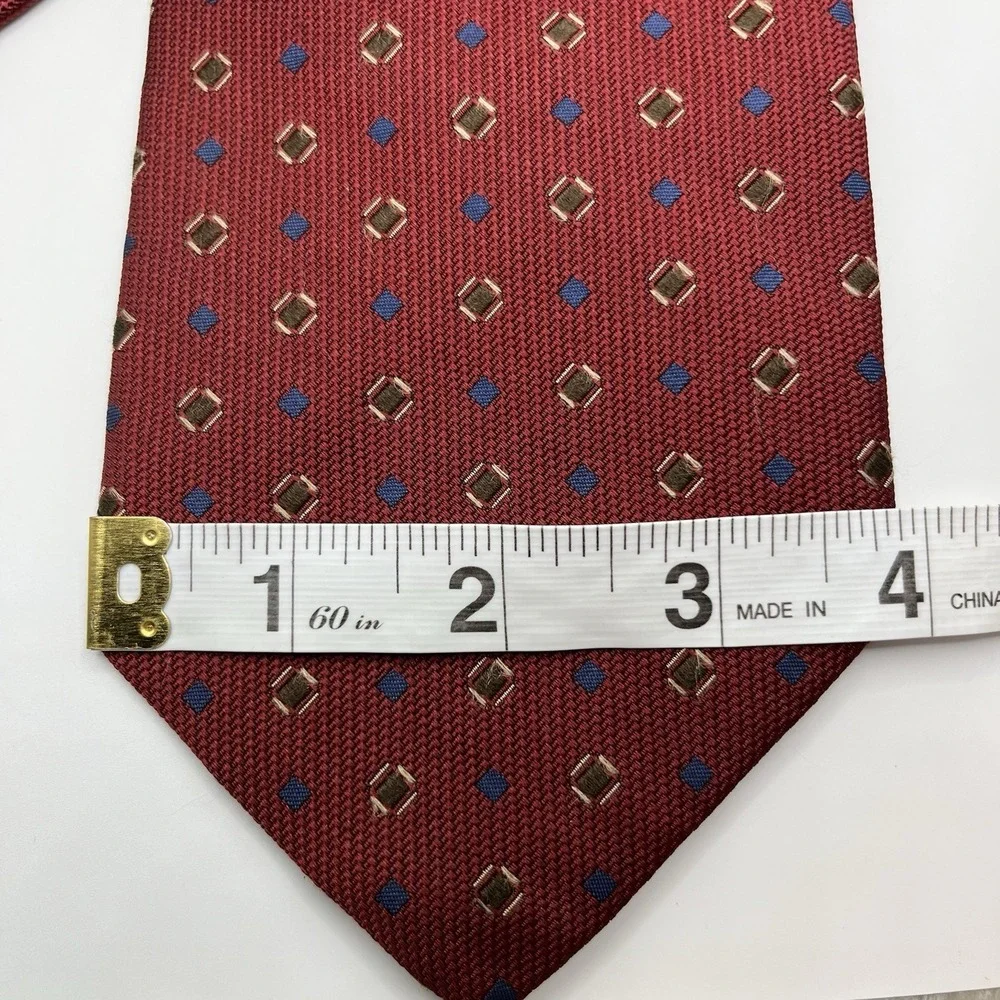 HICKEY FREEMAN Men's 100% Silk Necktie Red‎ Geometric